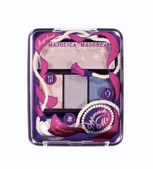 Новинка в Sasa: Японские тени для век Majolica Majorca