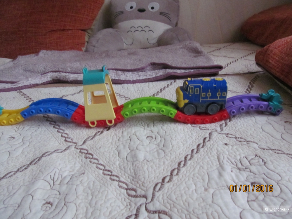 Трек с поездом игрушечный, разноцветный, TOMY