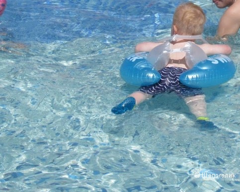 Детский купальный костюм неоднозначный