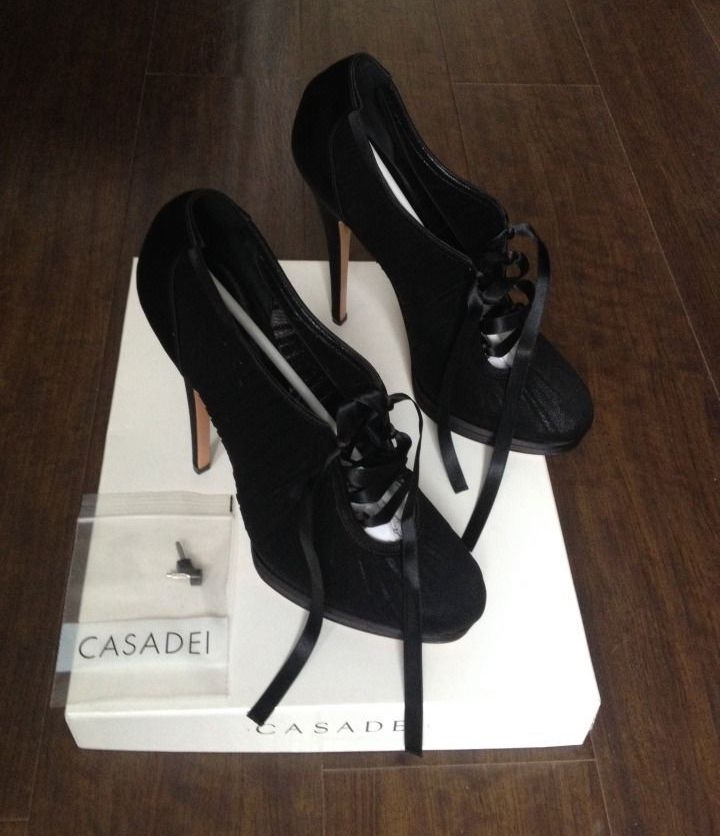 Туфли Casadei оригинальные абсолютно новые размер 37