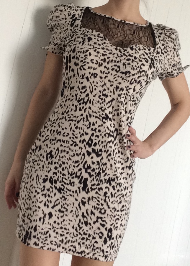 Леопардовое кремовое платье с кружевом