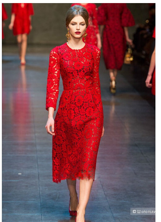 Элегантное красное кружевное платье