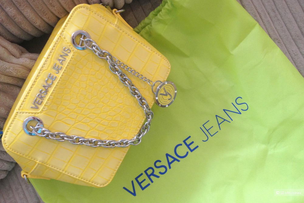 Новая яркая сумочка Versace Jeance