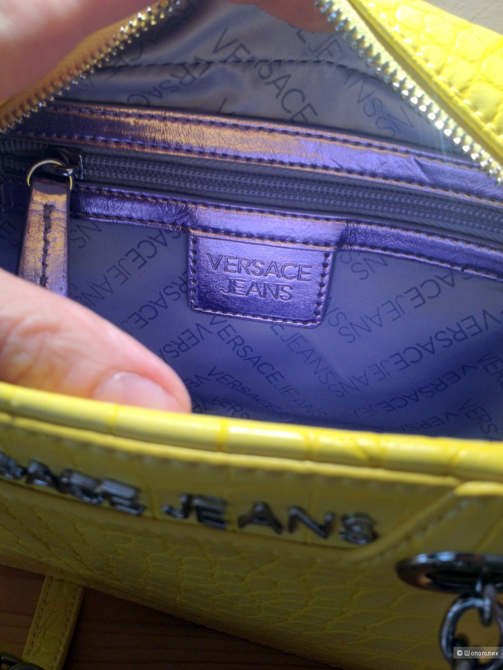 Новая яркая сумочка Versace Jeance