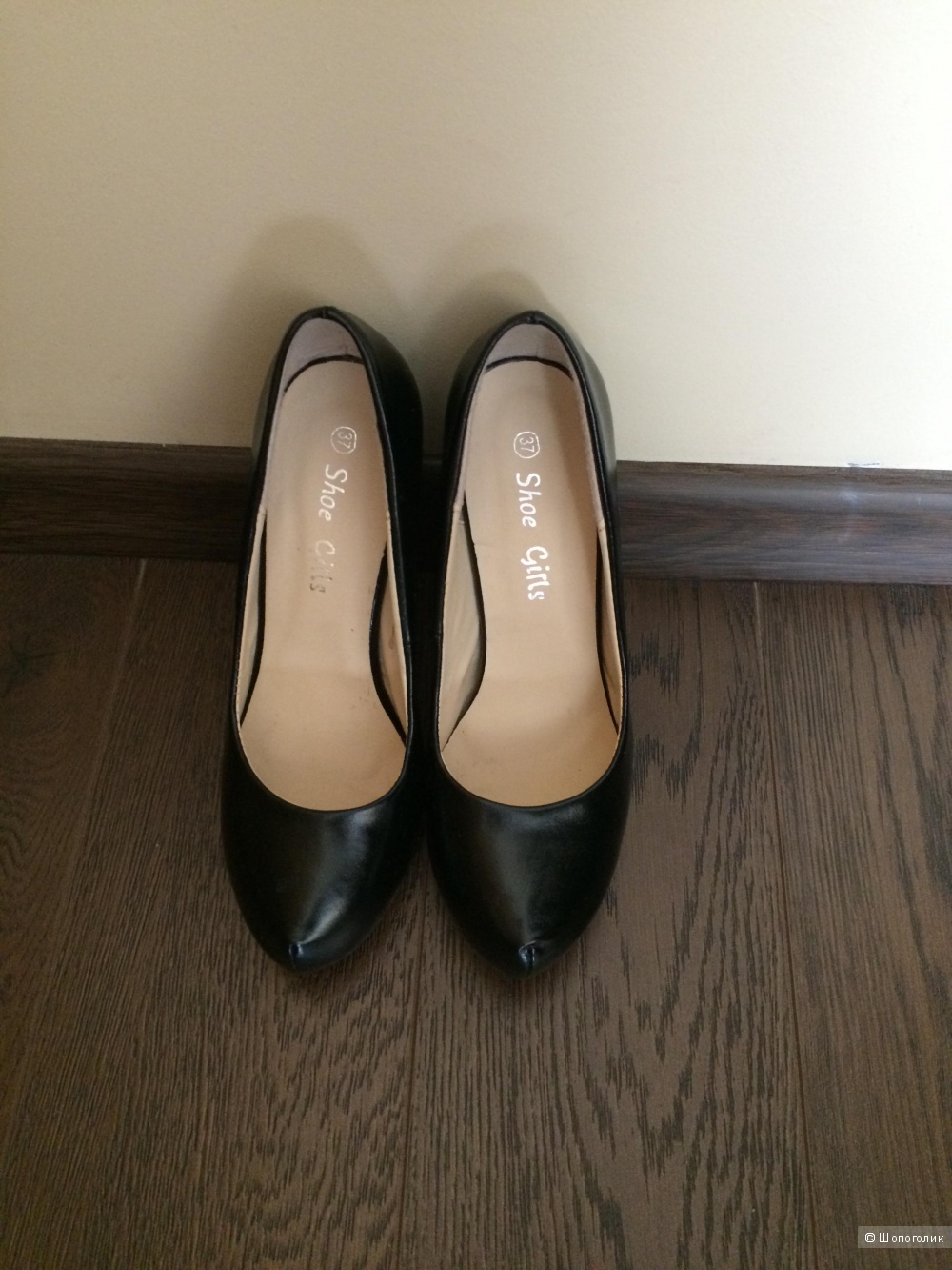 Чёрные туфли на каблуке, кожзам, 36 размер