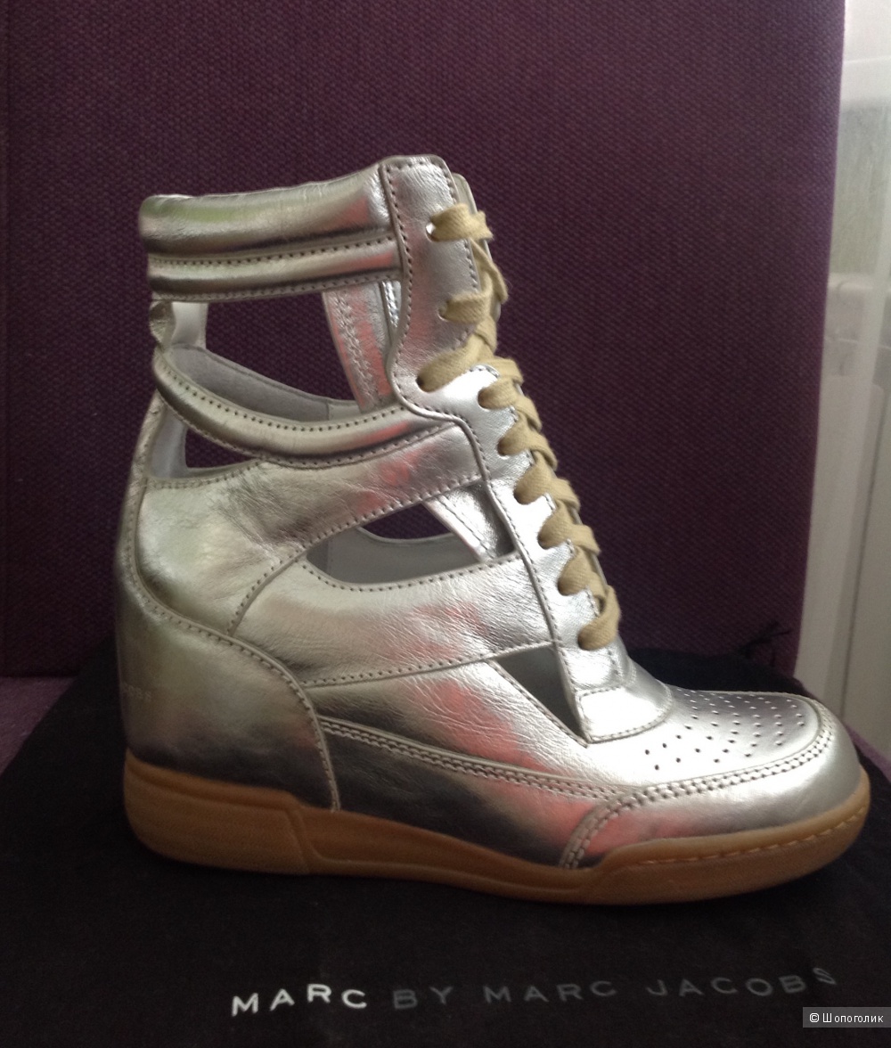 Продам новые Marc By Marc Jacobs Silver Kisha Cutout Hidden Wedge Sneakers