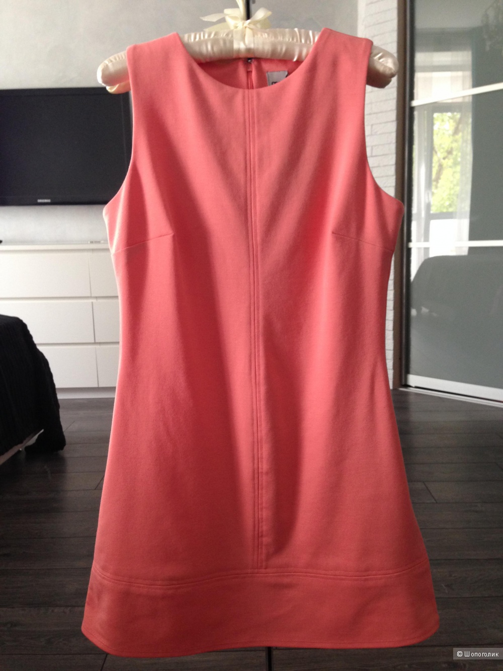 Трапециевидное цельнокройное платье ASOS (размер UK 10/ EU 38)