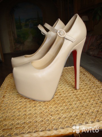 Новые туфли Christian Louboutin (Китай) р. 36