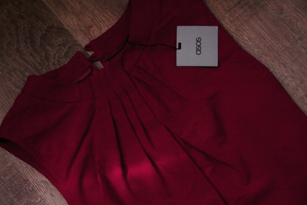 Бордовое платье-футляр ASOS 46-48 размера
