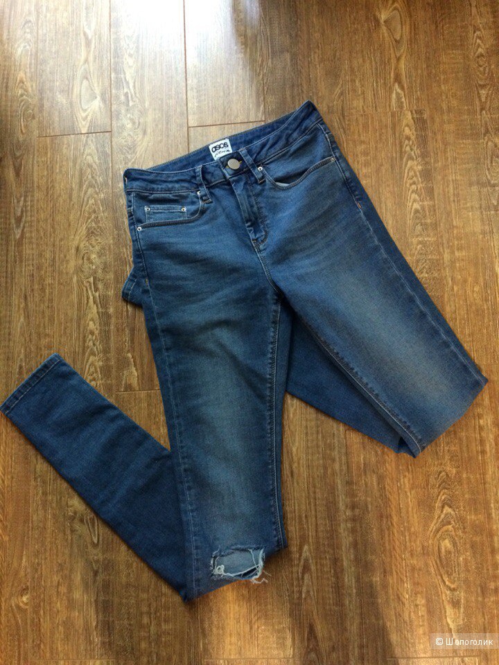 Потертые синие джинсы скинни с рваными коленями ASOS Ridley