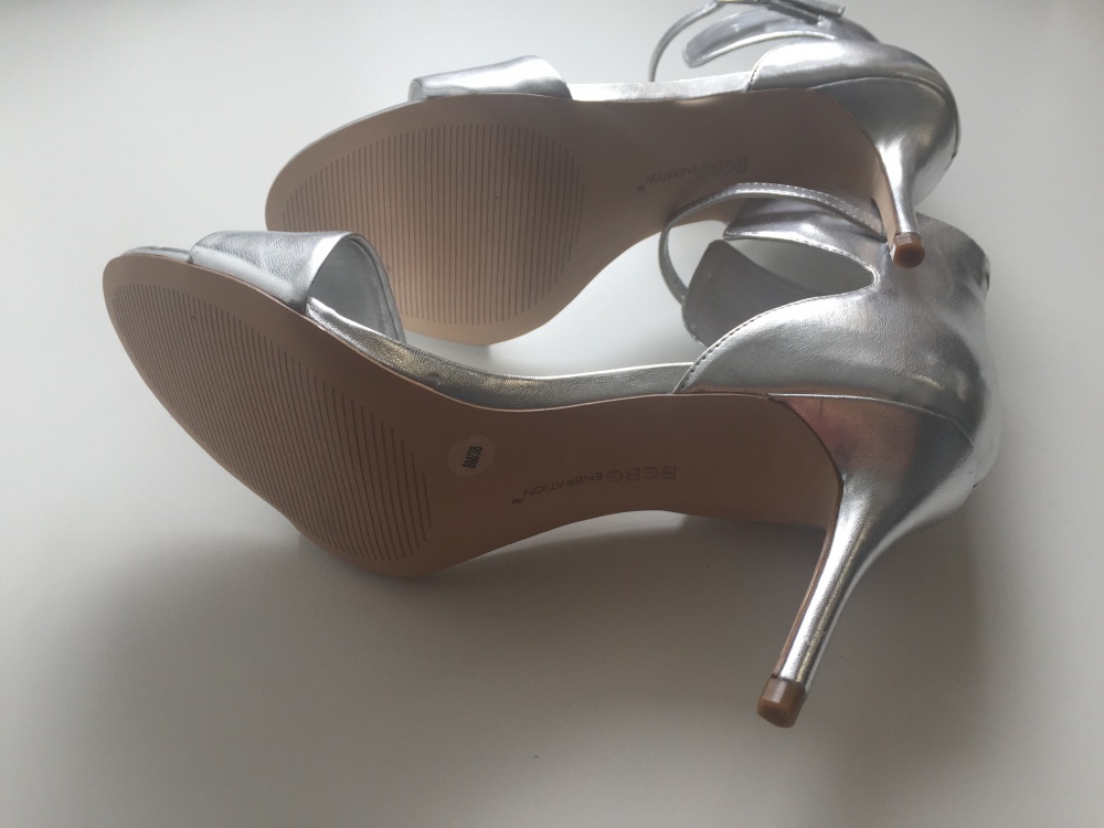 BCBGENERATION silver heels