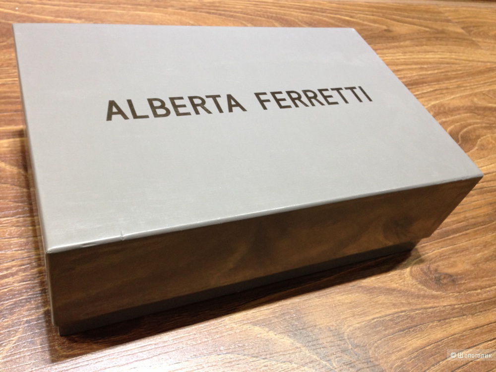 Alberta Ferretti красивейшие босоножки р.38 Новые.Оригинал