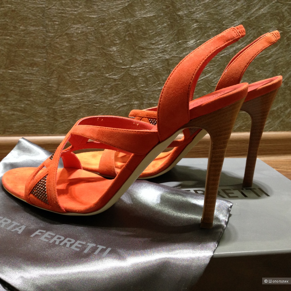 Alberta Ferretti красивейшие босоножки р.38 Новые.Оригинал