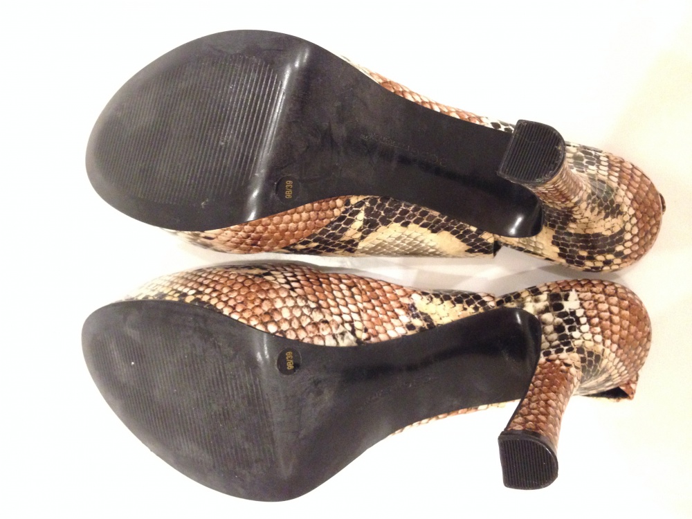 туфли BCBG за 2500р. Новые. Оригинал р.39