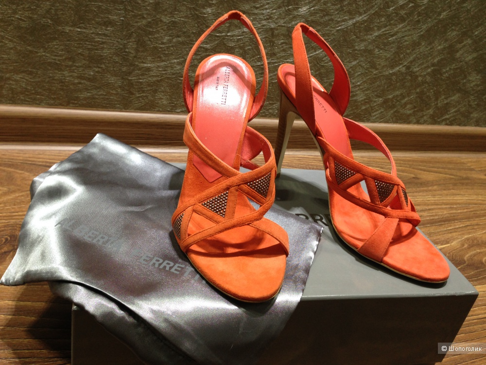 Alberta Ferretti красивейшие босоножки р.38 Новые.Оригинал