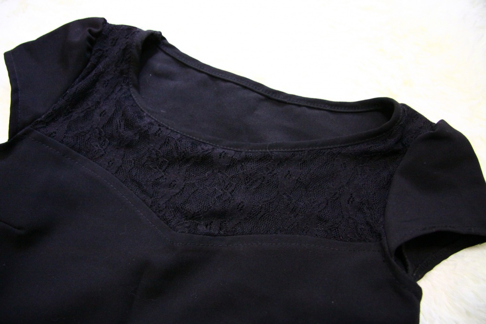 Маленькое черное платье 42 размер