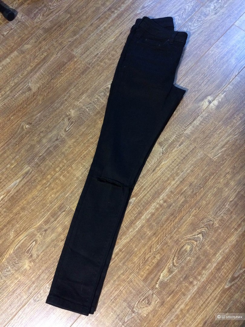 Ультразауженные черные джинсы с завышенной талией и рваным коленом ASOS PETITE Ridley