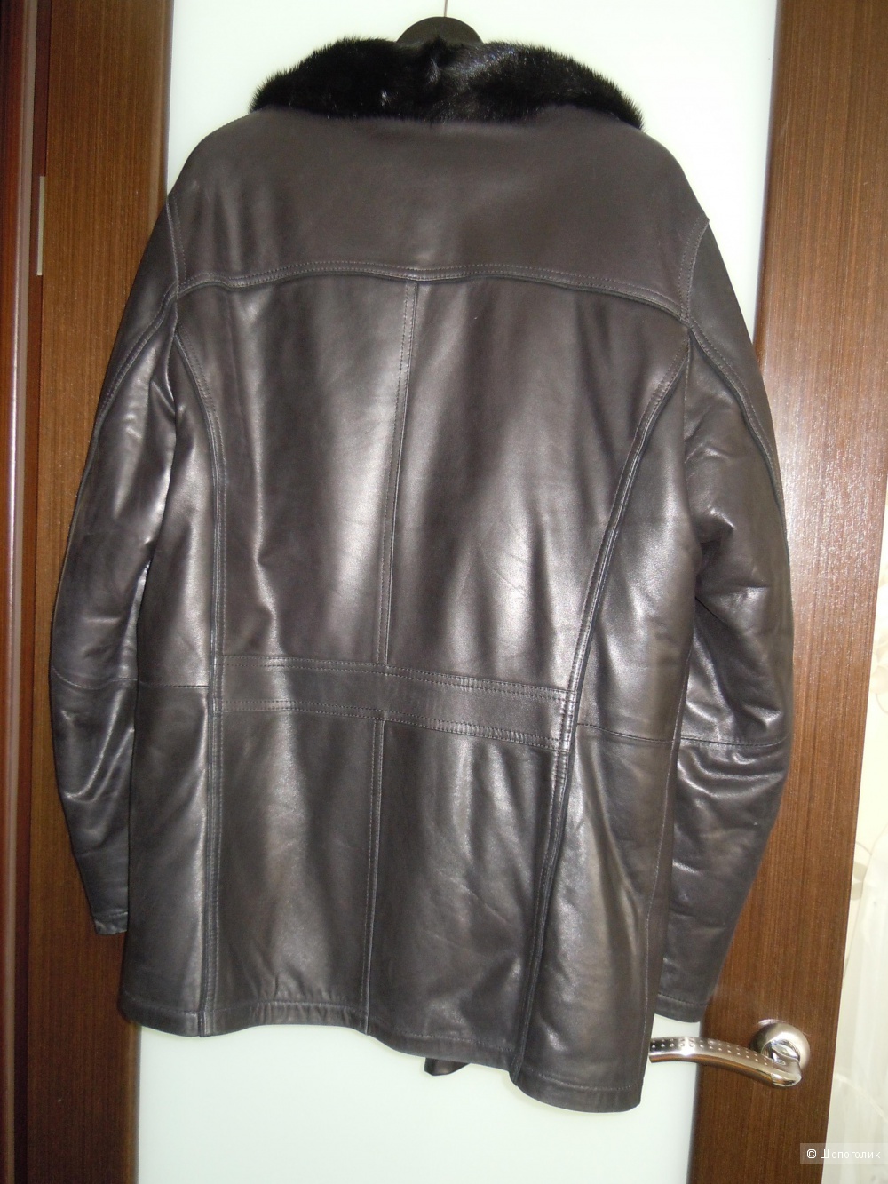 БУ Мужская зимняя куртка из натуральной кожи,  воротник из меха норки р.52