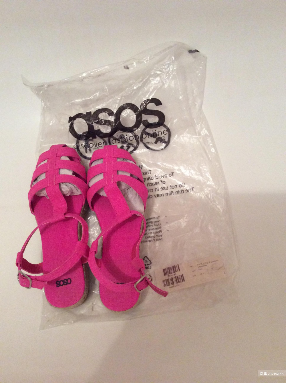 Продам новые сандали Asos размер UK4