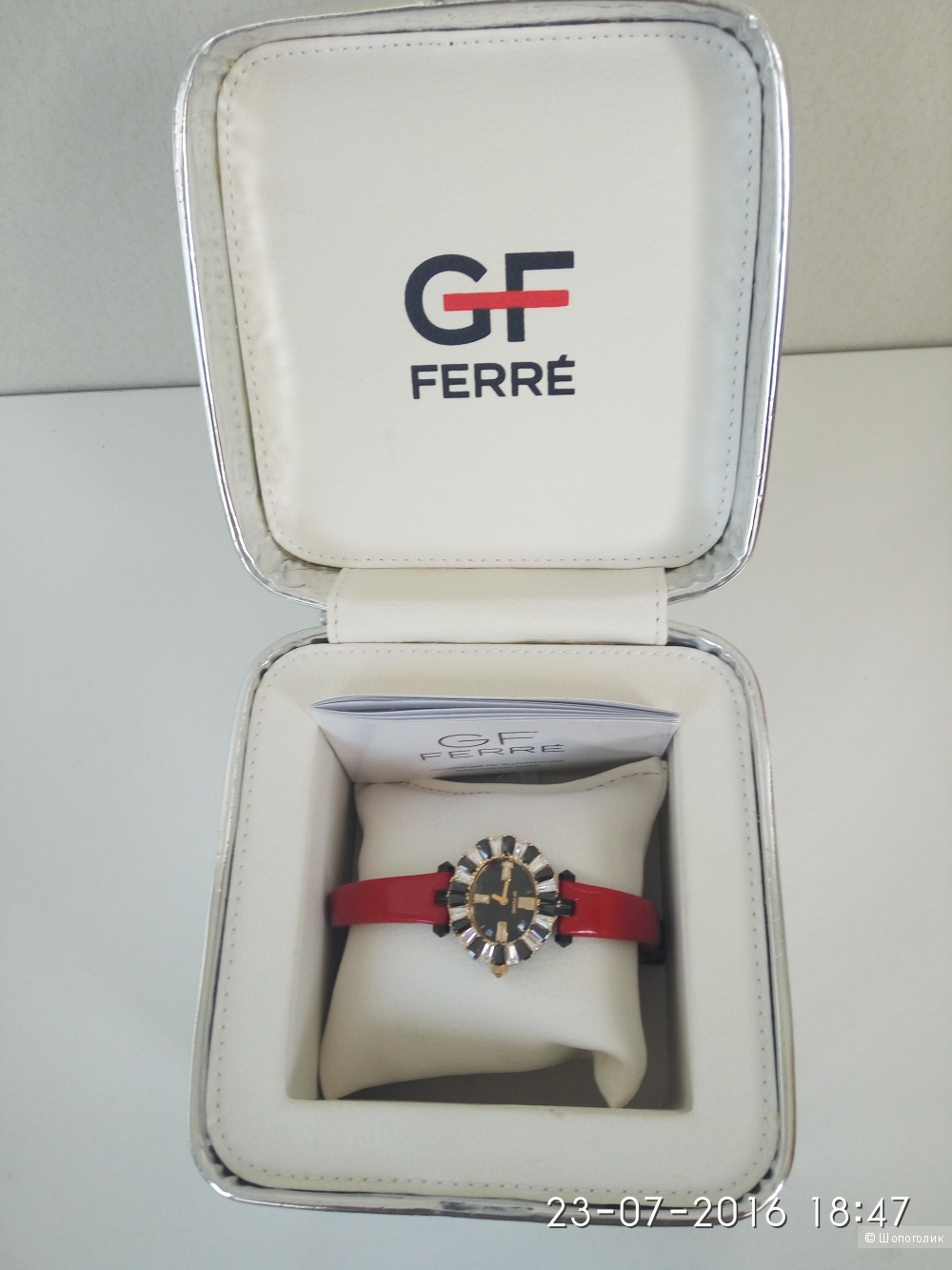 Продам новые часы GF FERRE 9037 GF.9037L/03
