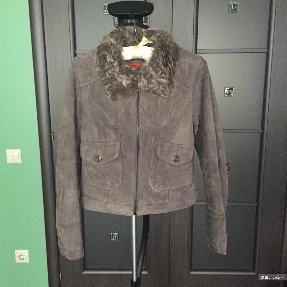 Продаю кожаную куртку б/у Neohit размер 40-42