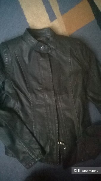 Новая куртка,черного цвета из экокожи,42-44р-р