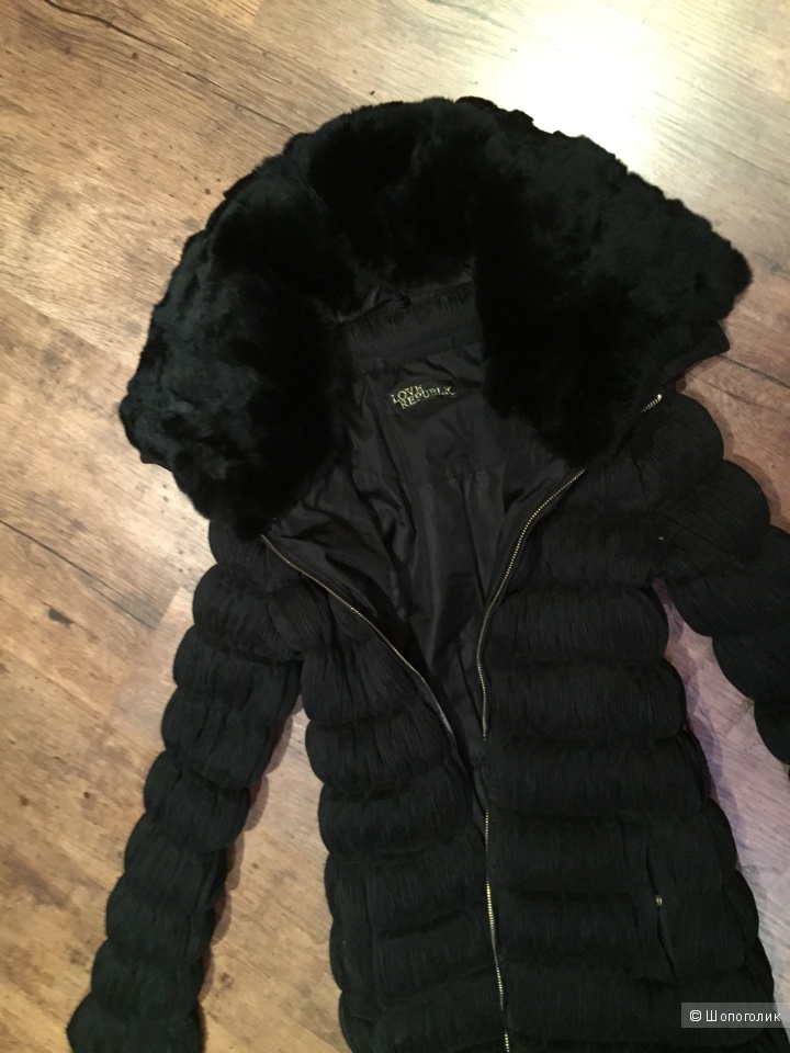Зимняя куртка на натуральном пуху в идеальном состоянии. 42-44 размер. Мех-натуральный стриженный кролик.