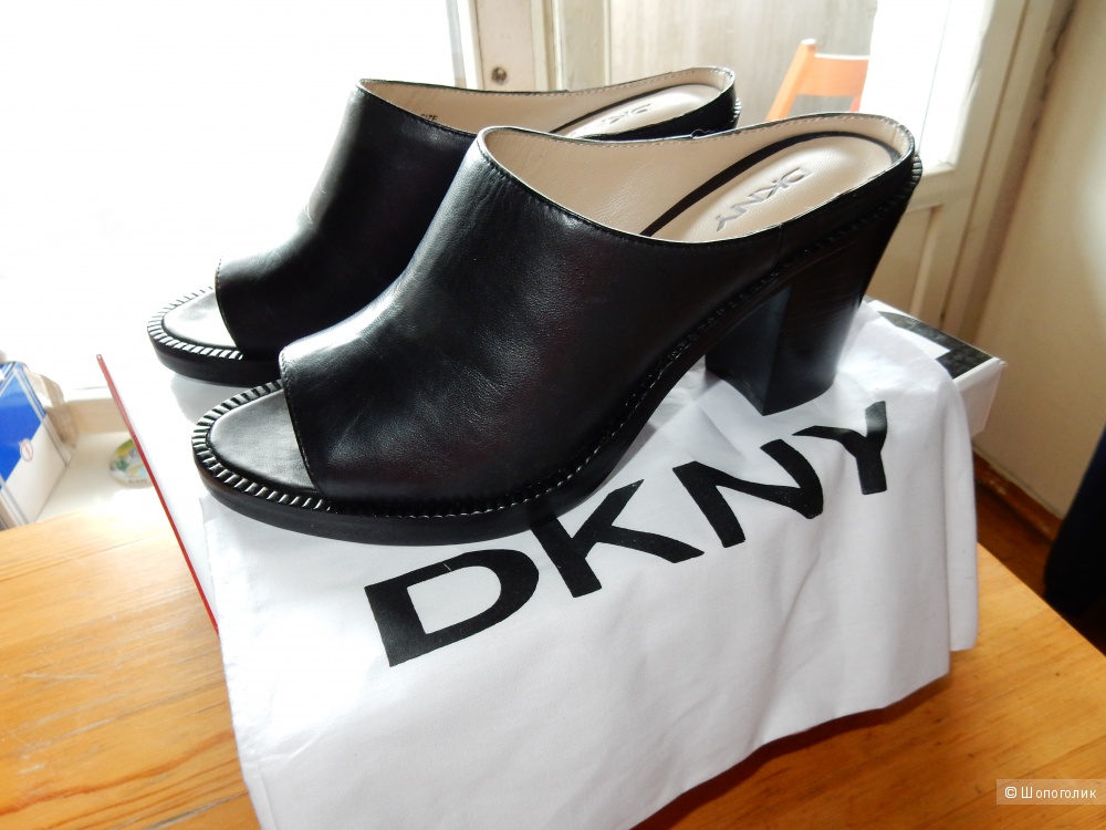 Новые кожаные сабо DKNY р. US6.5 - EU 37