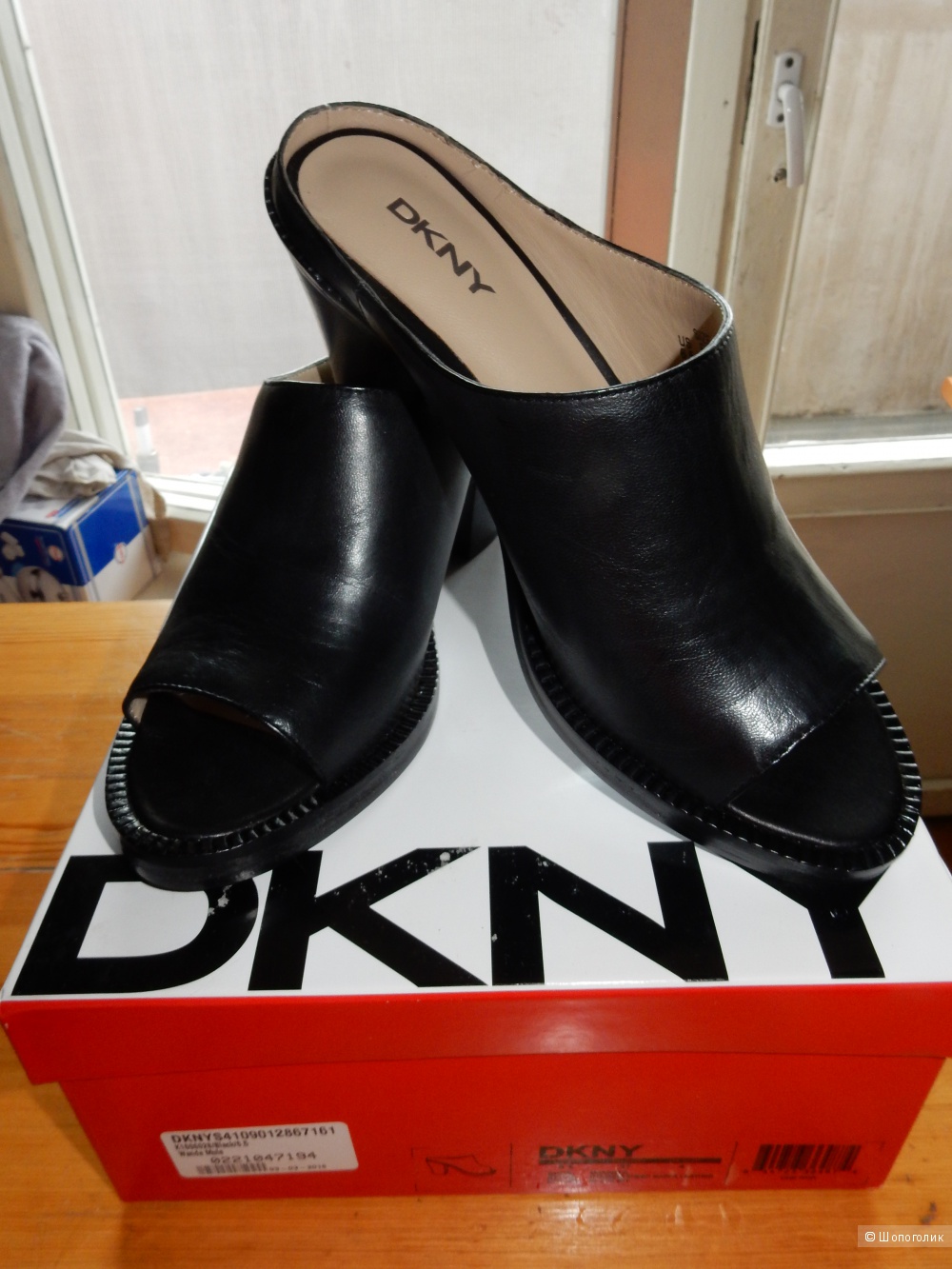 Новые кожаные сабо DKNY р. US6.5 - EU 37