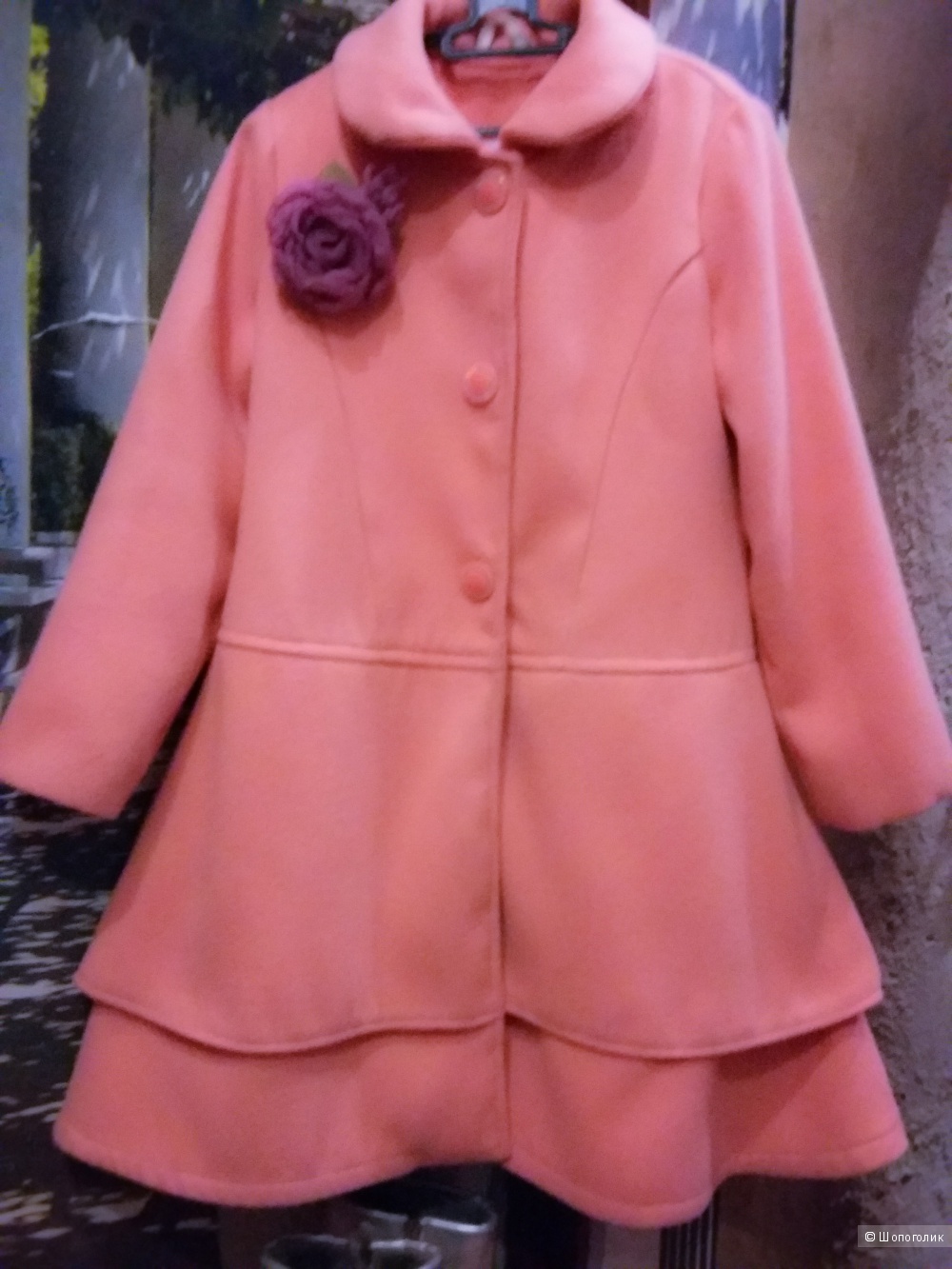 Великолепное персиковое пальто для маленькой леди. На 6-7 лет.