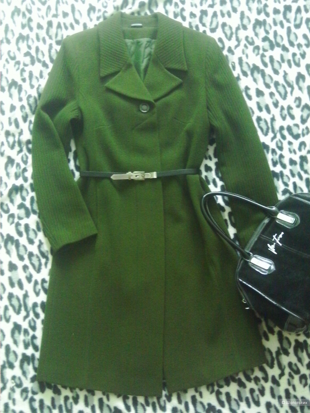 Пальто демисезонное зеленое шерстяное 42-44