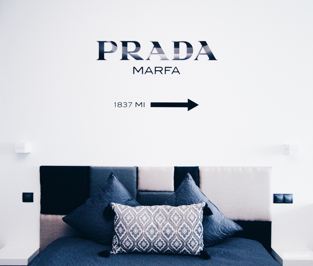 Наклейка Prada Marfa декор на стену объемные буквы из акрила 3мм