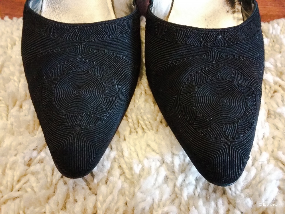 Красивые туфли "Russell & Bromley" премиум класса.39-40р.