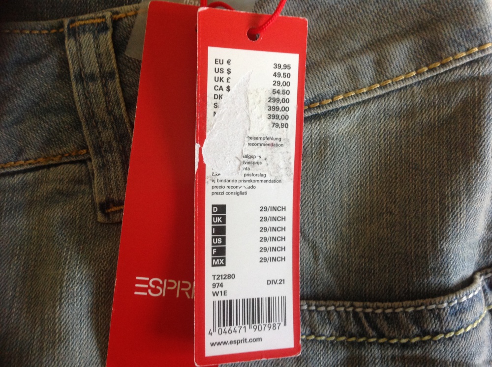 Новая джинсовая юбка Esprit 29 размер, но вполне подойдет на 30й размер. Из Германии.