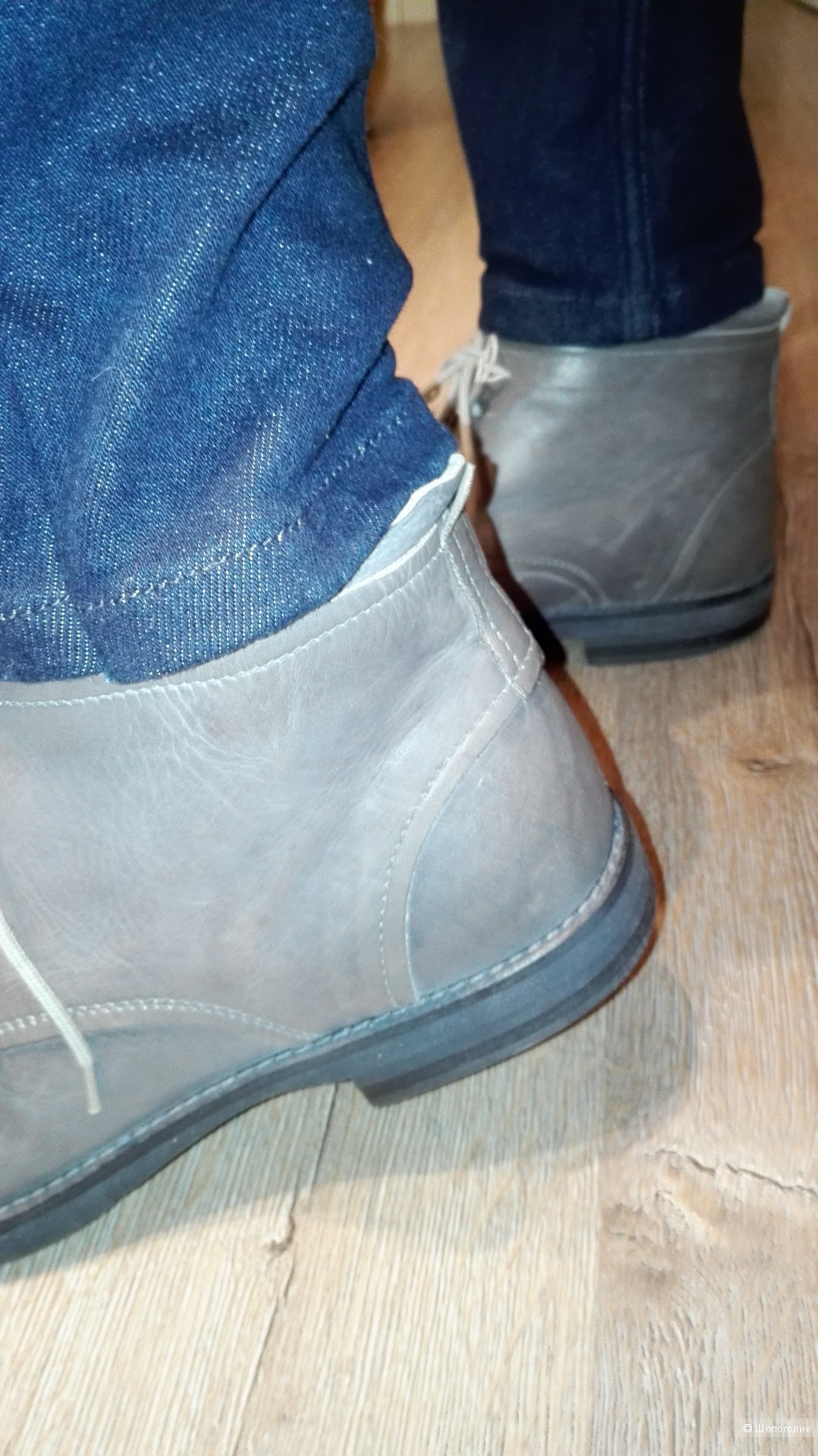 Мужские демисезонные ботинки на шнуровке дымчато-серого цвета  из телячьей кожи.Марка "HANGAR"(Made in Italy)