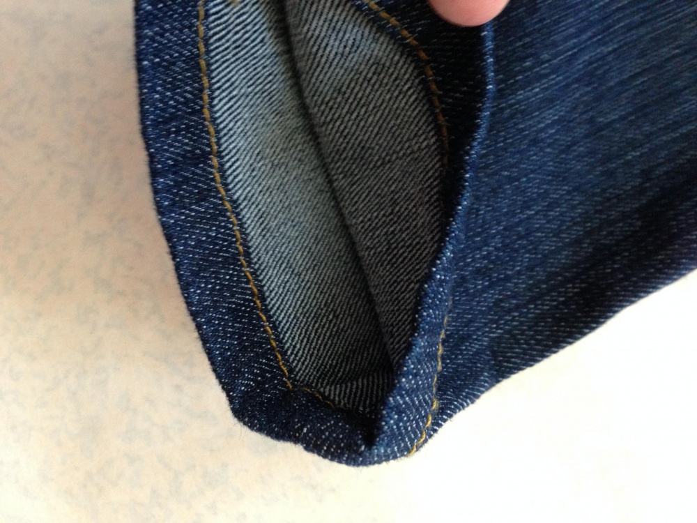 Детские джинсы Denim Kids на 4 годика из плотного настоящего денима