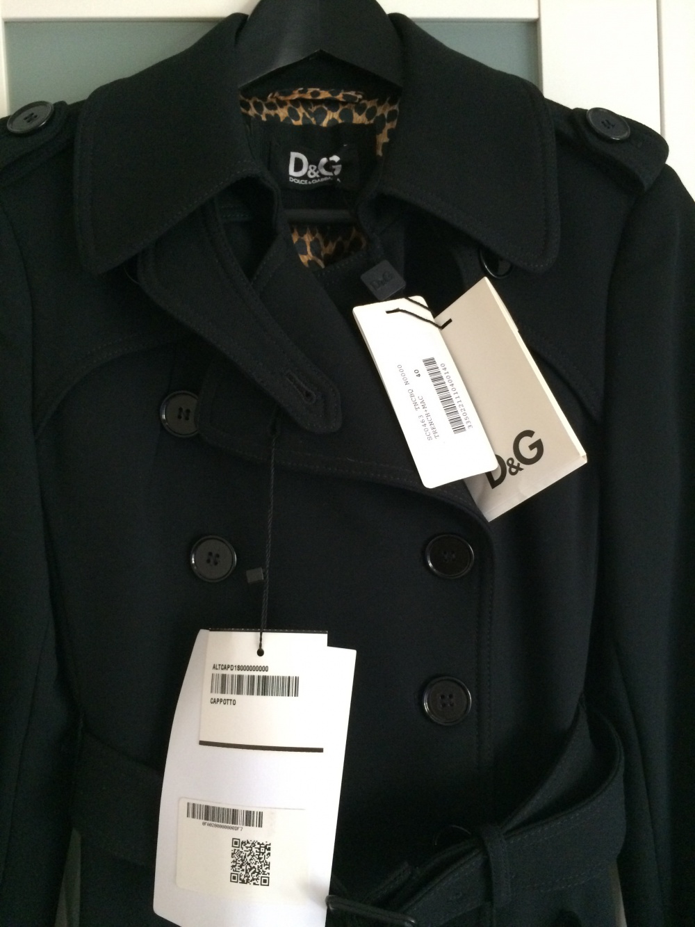 Продам пальто D&G новое