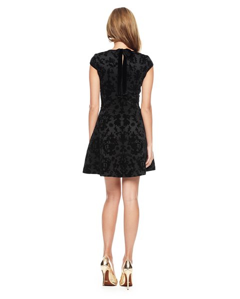 Juicy Couture чёрное платье из тонкой скубы с рисунком из бархата, S