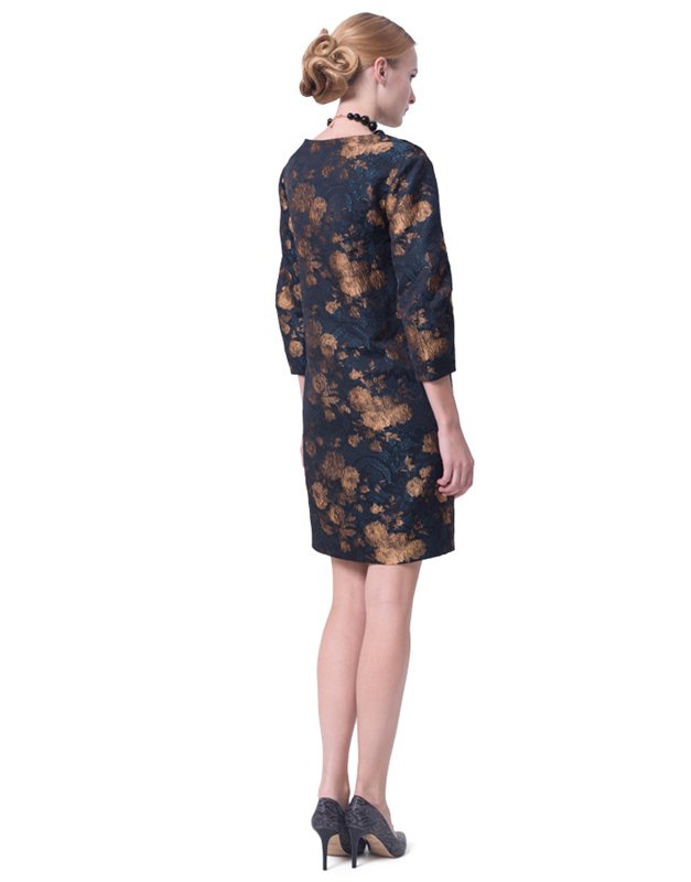 Прямое платье с принтом,фирма "Lo",черное с золотым принтом, размер: 48-50.
