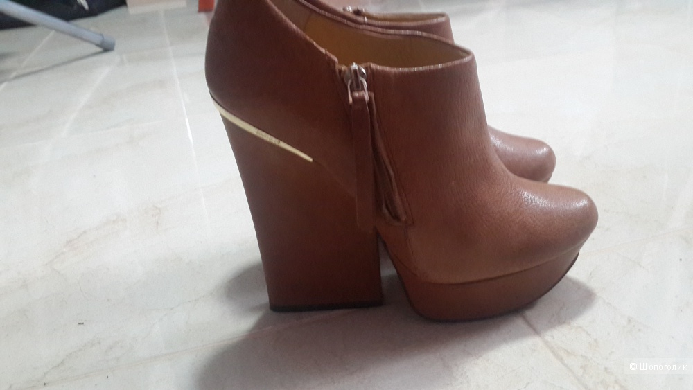 Абсолютно новые классные кожаные ботильоны американского бренда Boutique 9 Nine West