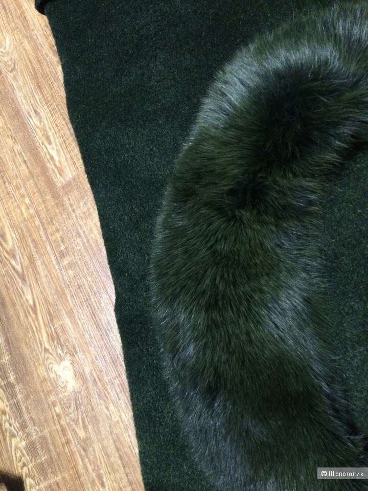 Шикарное пальто из шерсти ламы , размер S