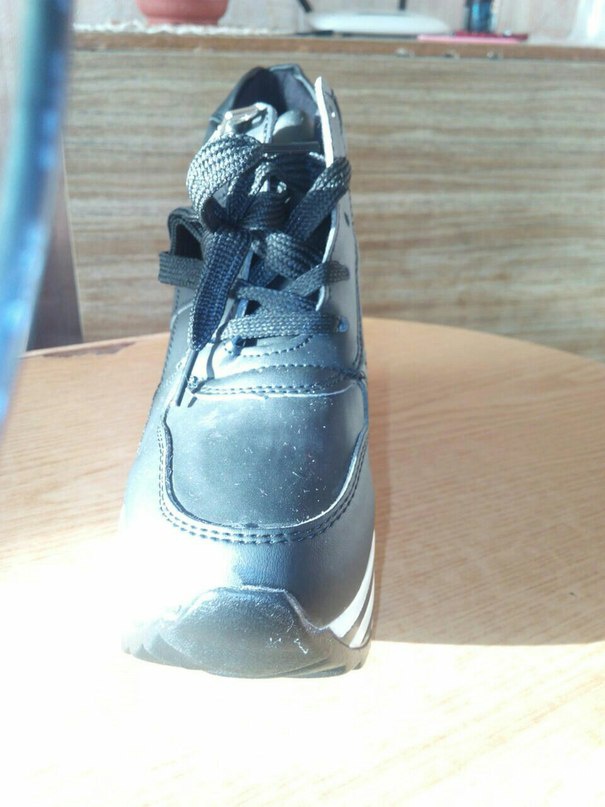 Новые кроссовки на осень-весну, чёрные с сайта aliexpress.На платформе, стильные.