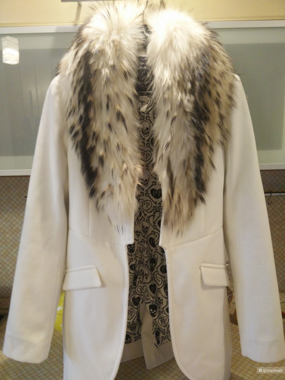 пальто с натуральным мехом 42-44