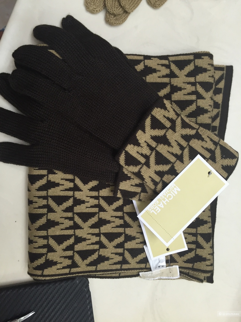 Michael KORS набор шарф+перчатки,новые с бирками