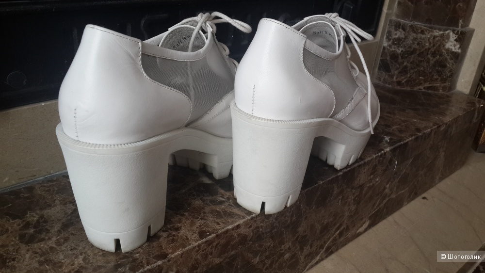 Кожаные ботинки бренд Shellys London белые 38 размер стоили 120 фунтов
