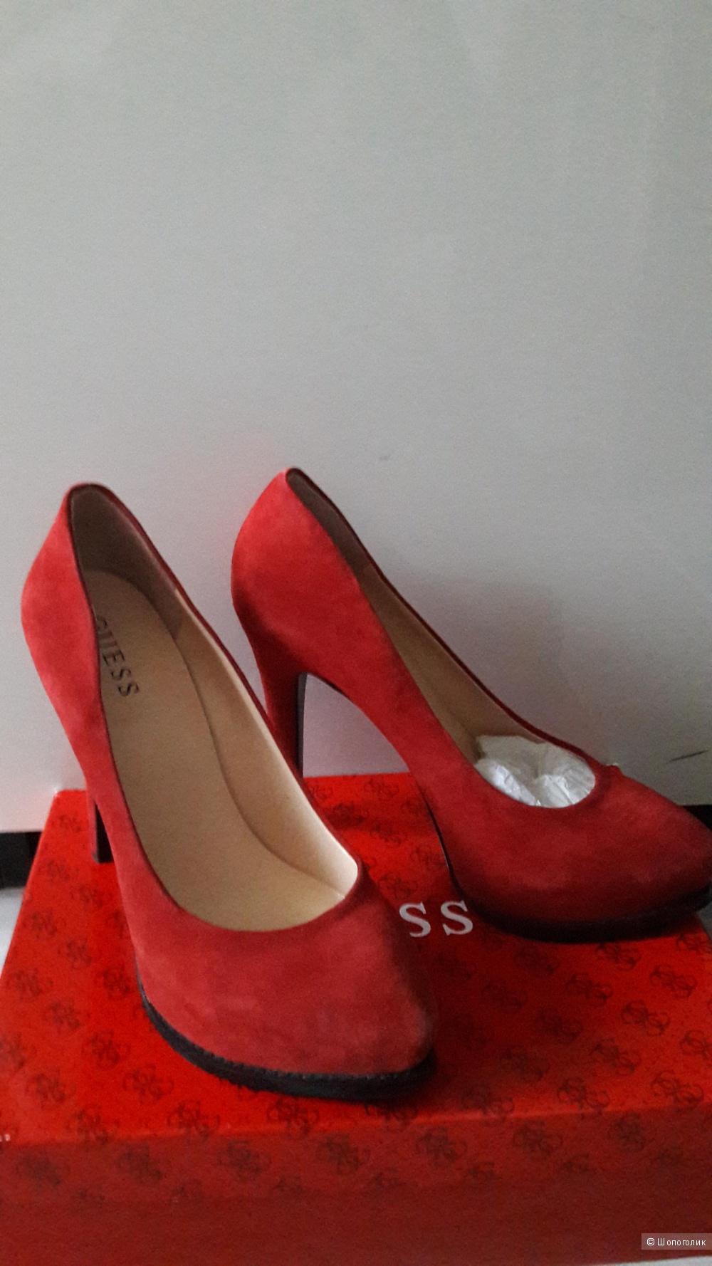 Guess: красные классические туфли 8.5