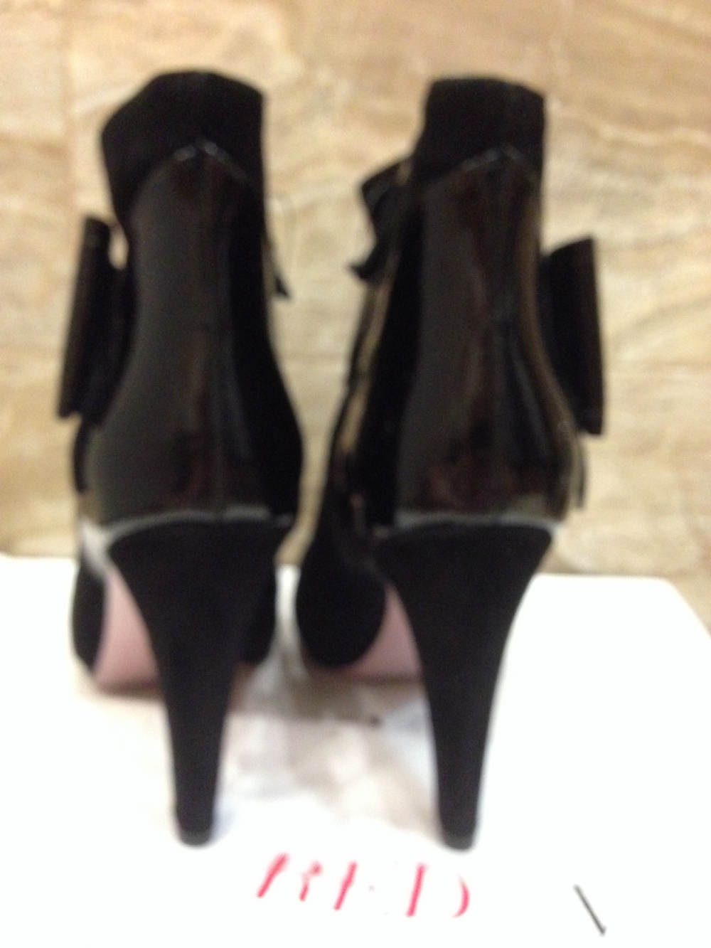 VALENTINO ботиночки с бантами от кутюр р.40.5 Новые.Оригинал