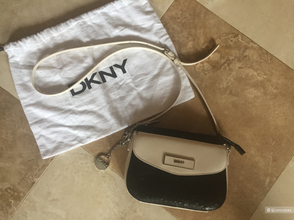 Сумка DKNY кожа.