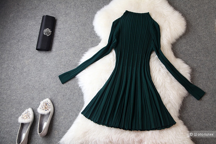 Зеленое платье-лапша