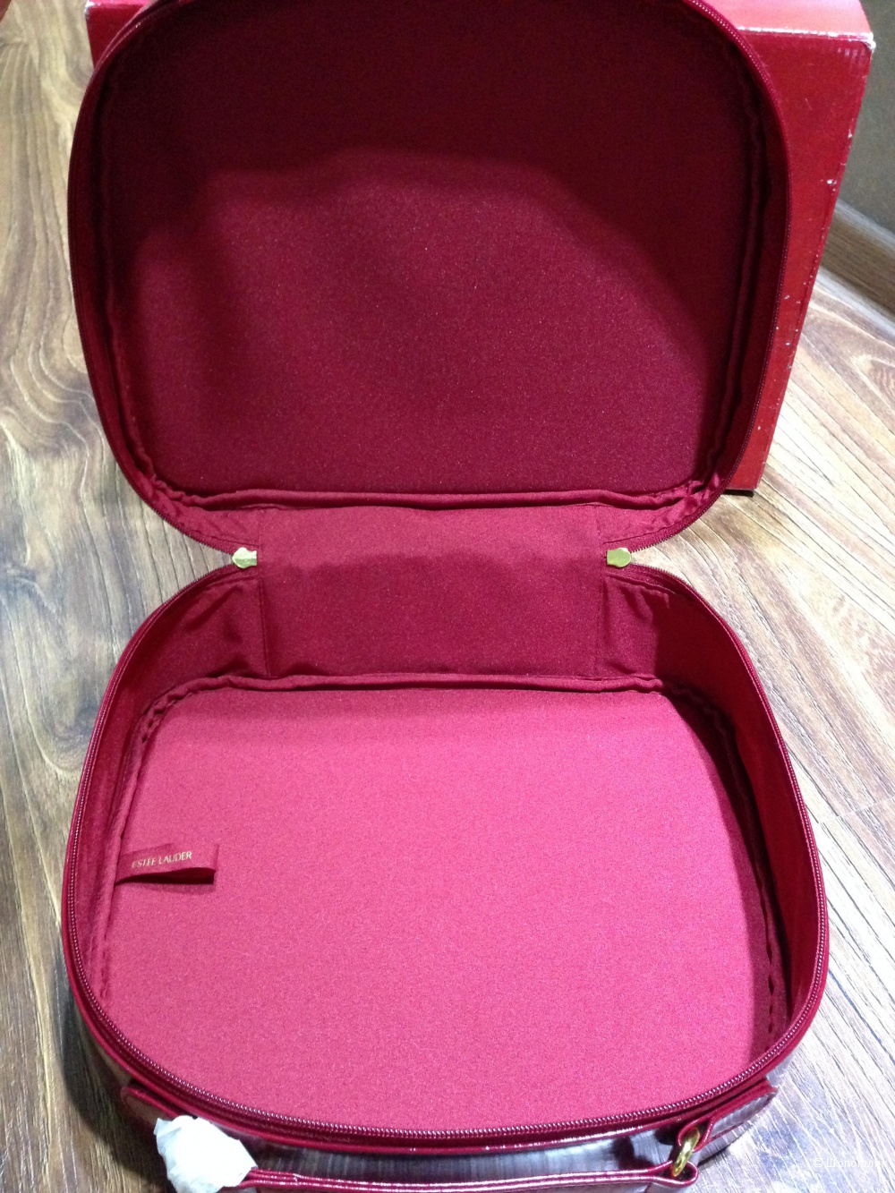 Estée Lauder чемодан для косметики в коробке.Новый
